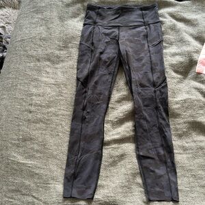Lululemon leggings with pockets!